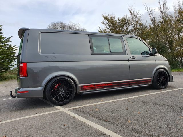 VW Transporter T6 factory Kombi T32 LWB Indium grey 2017 – Totally ...