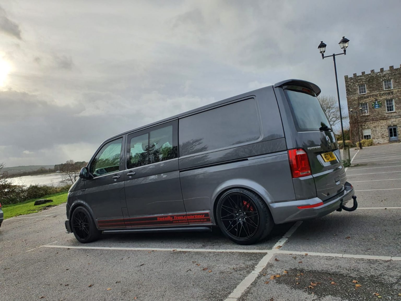 VW Transporter T6 factory Kombi T32 LWB Indium grey 2017